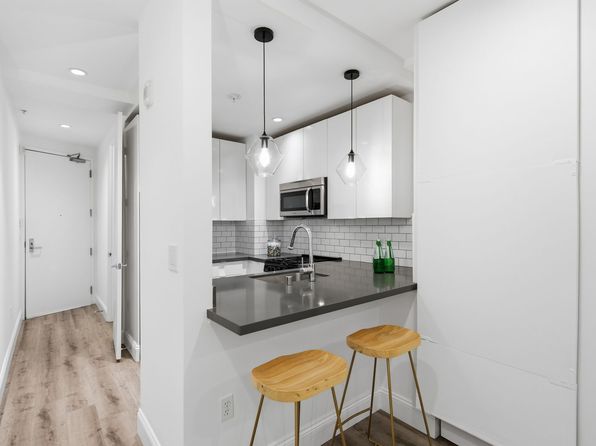 901 Bush St Zillow photo 4
