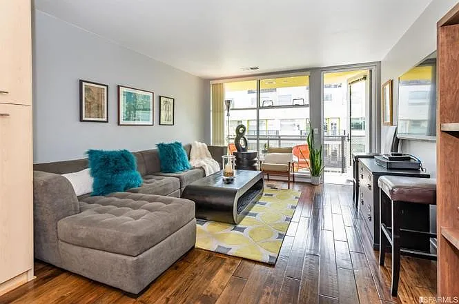 2nd image of 989 20th St Unit 466